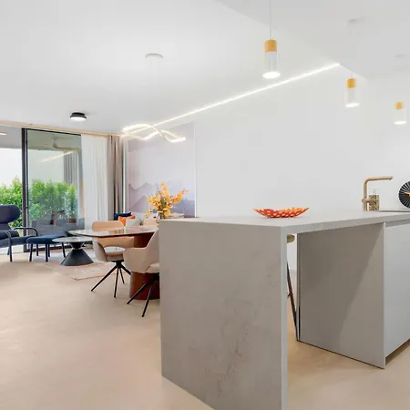 Luxury 2bed Con Jardin Y Jacuzzi Higueron 아파트 푸엔히롤라