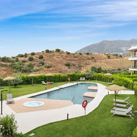 Luxury 2bed Con Jardin Y Jacuzzi Higueron 푸엔히롤라